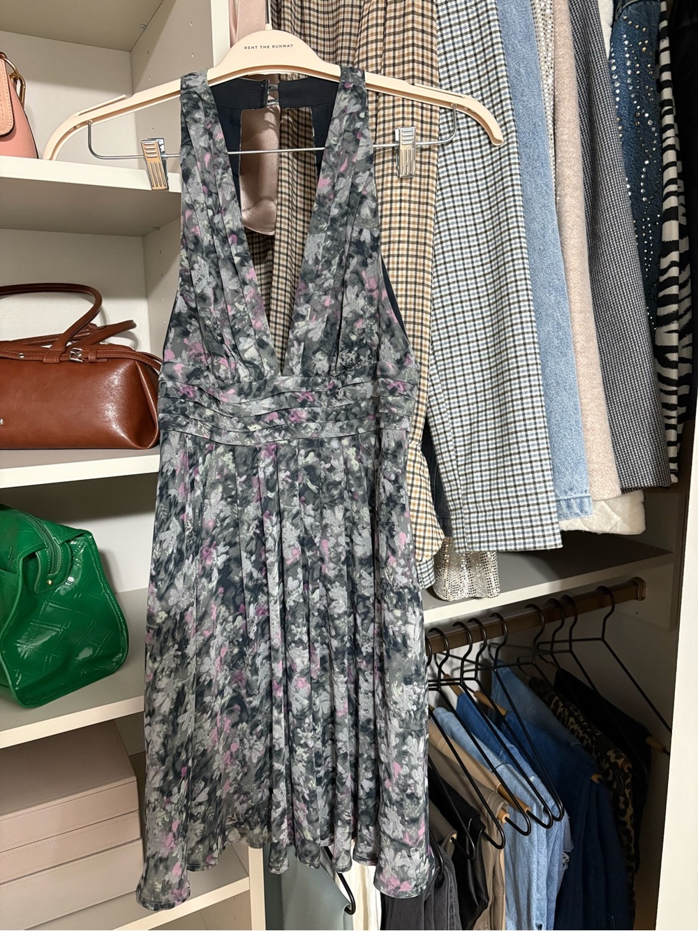 Kimchi Blue One-Shoulder Pleated Floral Dress in Gray and Pink